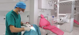 Vstavitev zobnega implantata | oralni kirurg dr. Gašper Fortuna, specialist oralne kirurgije